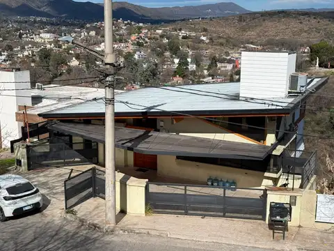 Venta exclusiva casa 4 dormitorios en carlos paz