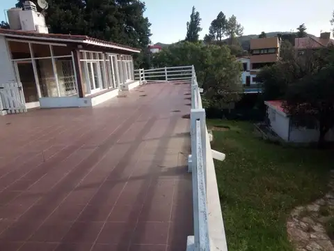 Casa en venta – barrio costa azul villa carlos paz