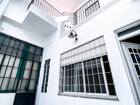 Alquiler | casa interna de 2 dormitorios cerca de av francia