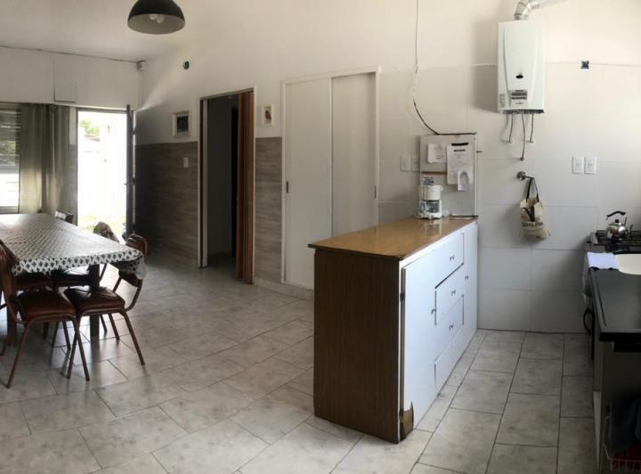 Casa · 130m² · 4 Ambientes · 2 Cocheras