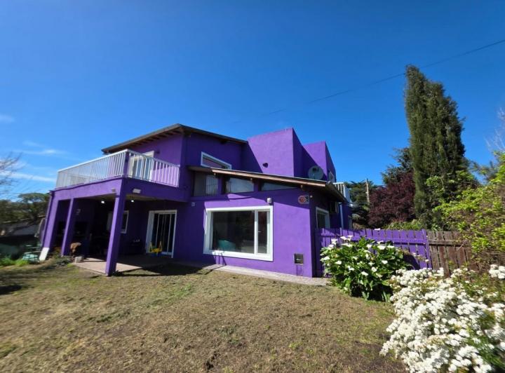 Casa · 200m² · 5 Ambientes · 1 Cochera