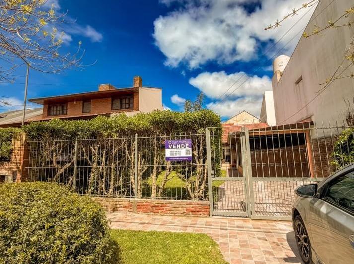 Casa · 138m² · 3 Ambientes · 1 Cochera