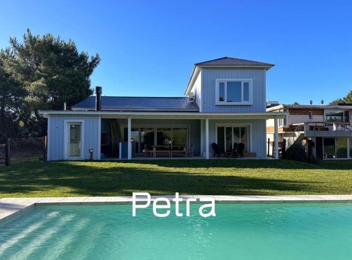 Casa · 210m² · 5 Ambientes