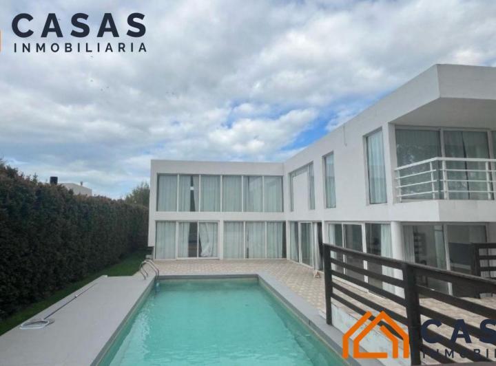 Casa · 342m² · 5 Ambientes