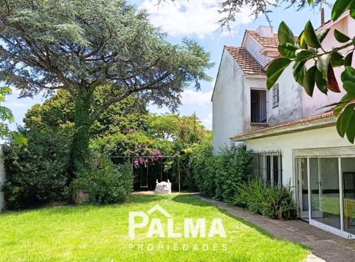 Casa · 670m² · 7 Ambientes · 1 Cochera