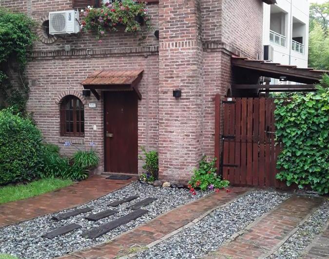 Casa · 126m² · 4 Ambientes · 1 Cochera
