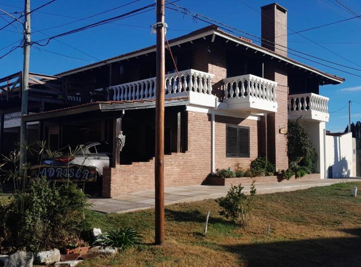 Casa · 60m² · 3 Ambientes · 1 Cochera