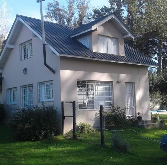 Casa · 100m² · 3 Ambientes · 1 Cochera