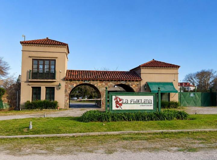 Terreno · 1092m²