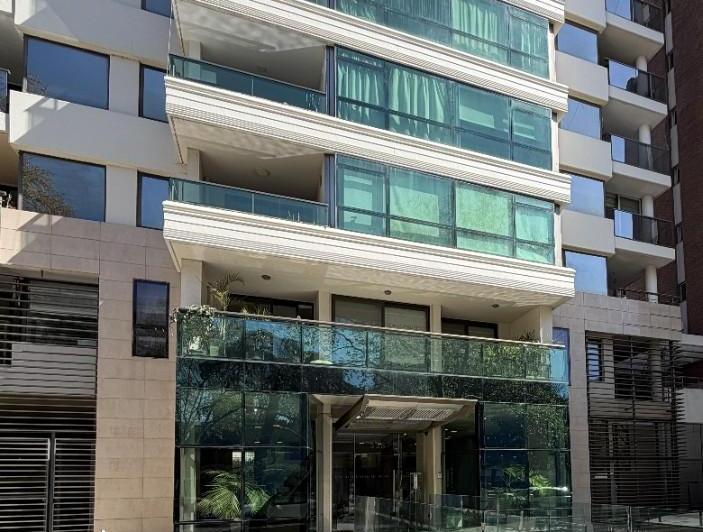 Departamento · 180m² · 8 Ambientes · 1 Cochera