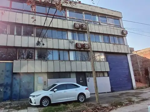Galpón en Alquiler en Caseros, Partido de Tres de Febrero