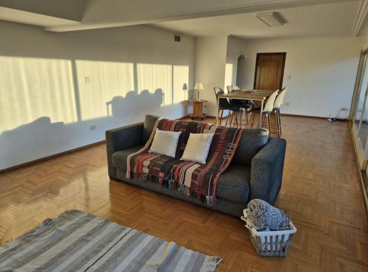 Departamento · 184m² · 6 Ambientes · 1 Cochera