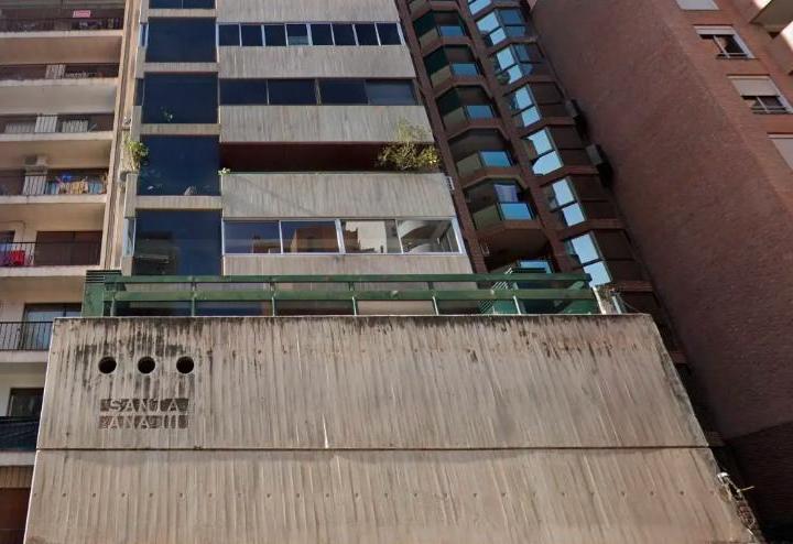 Departamento · 100m² · 5 Ambientes · 1 Cochera