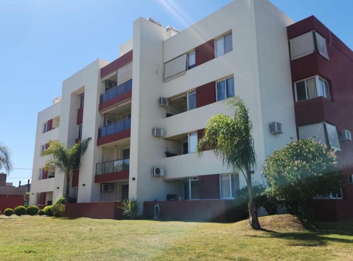 Departamento · 118m² · 4 Ambientes · 1 Cochera