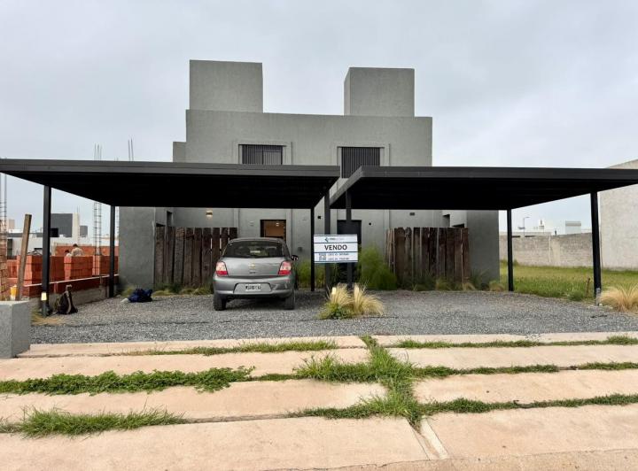 Departamento · 85m² · 4 Ambientes · 2 Cocheras