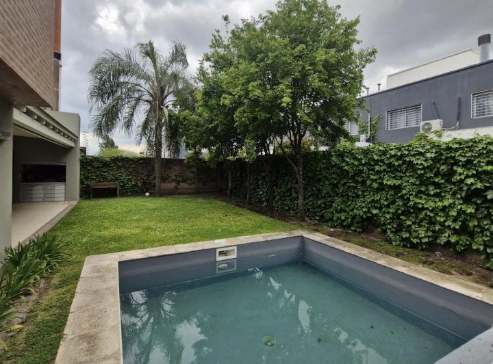 Casa · 180m² · 4 Ambientes