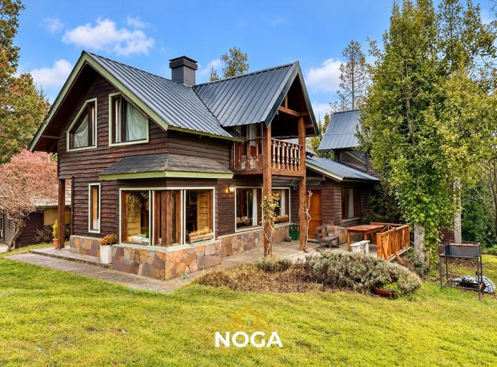Casa · 200m² · 7 Ambientes · 1 Cochera