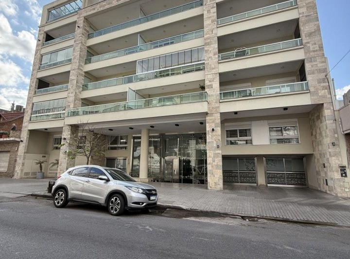 Departamento · 85m² · 3 Ambientes · 1 Cochera