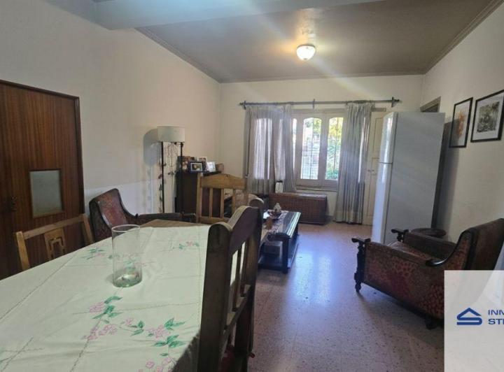Casa · 447m² · 4 Ambientes · 15 Cocheras
