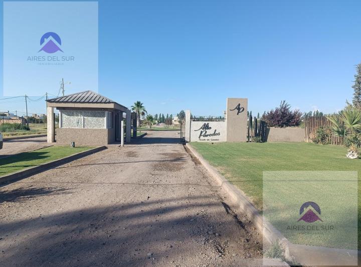 Terreno · 450m²