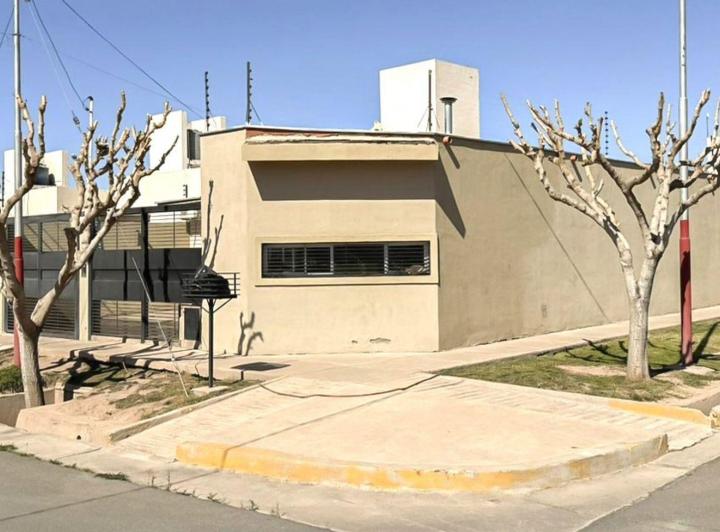 Casa · 123m² · 4 Ambientes · 1 Cochera