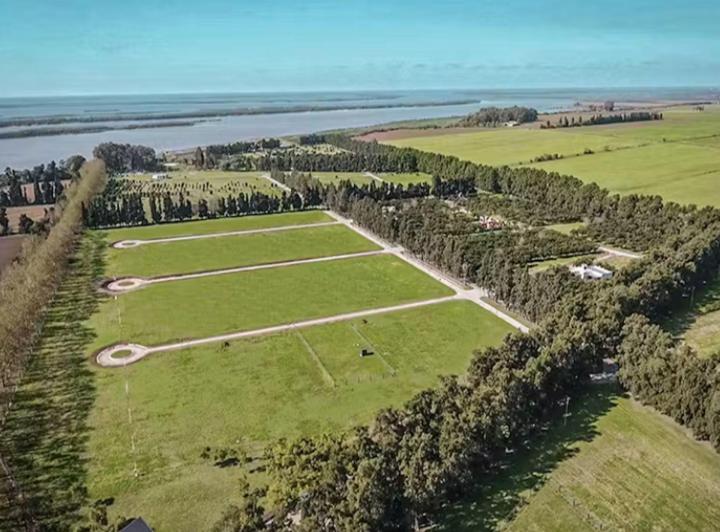 Terreno · 984m²