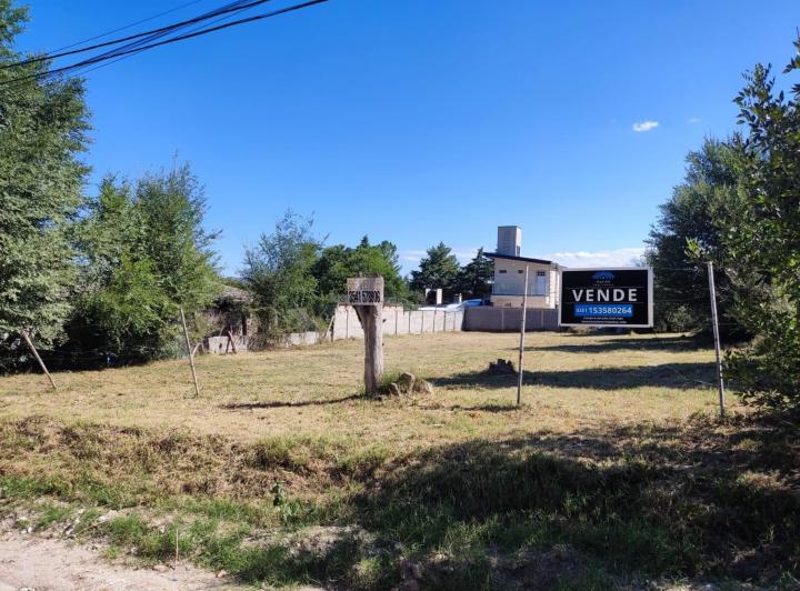 Terreno · 698m²