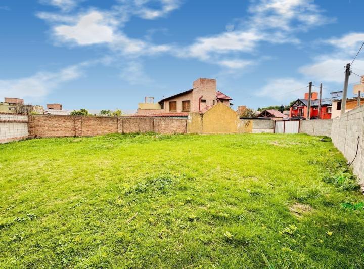 Terreno · 377m²