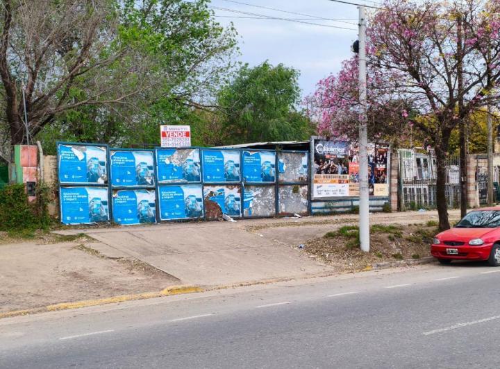 Terreno · 702m²