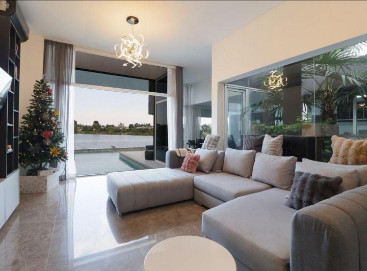 Casa · 285m² · 4 Ambientes · 4 Cocheras