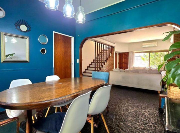 Casa · 236m² · 4 Ambientes · 1 Cochera