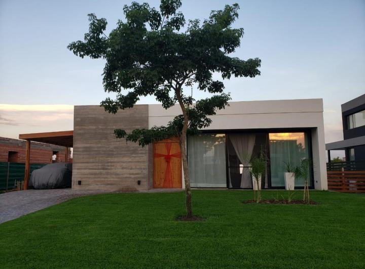 Casa · 150m² · 1 Cochera