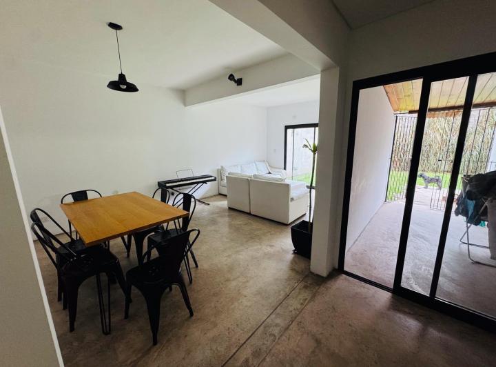 Casa · 92m² · 3 Ambientes · 1 Cochera