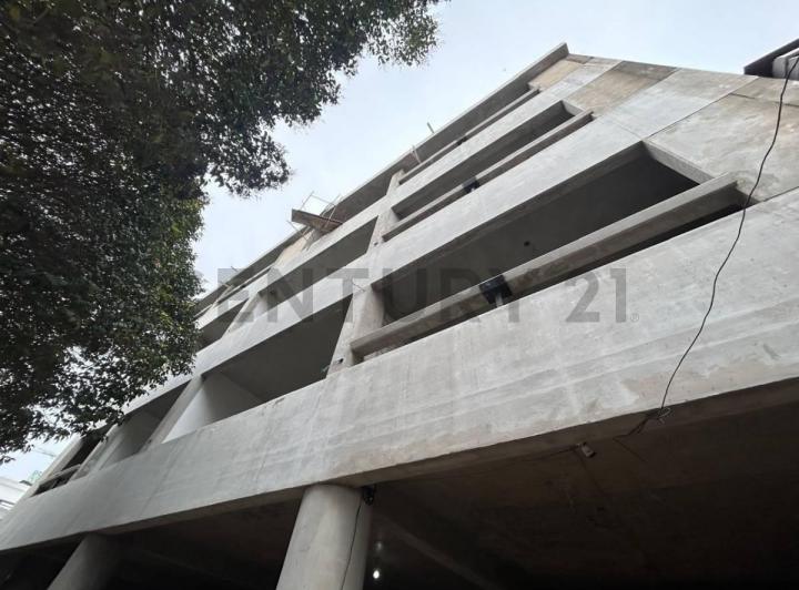 Casa · 735m²