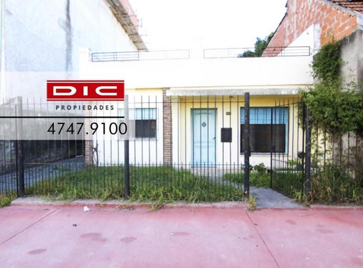 Casa · 85m² · 4 Ambientes · 1 Cochera