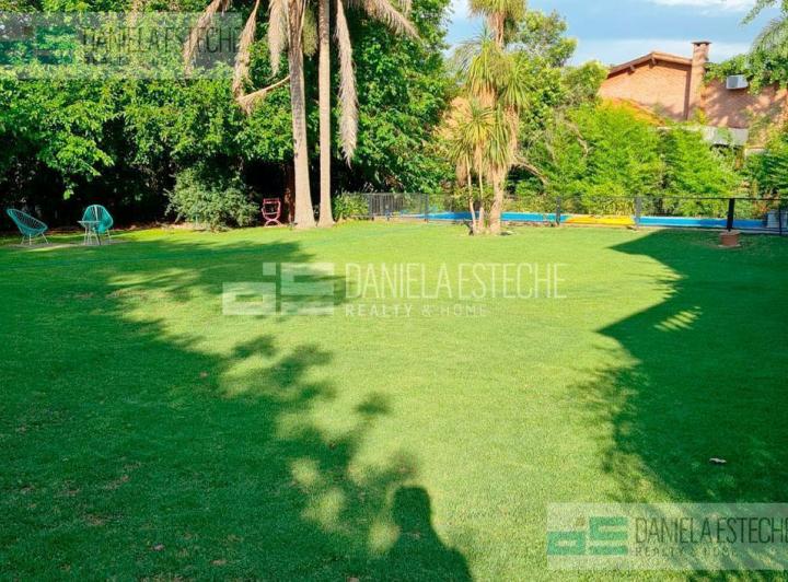 Terreno · 1590m²