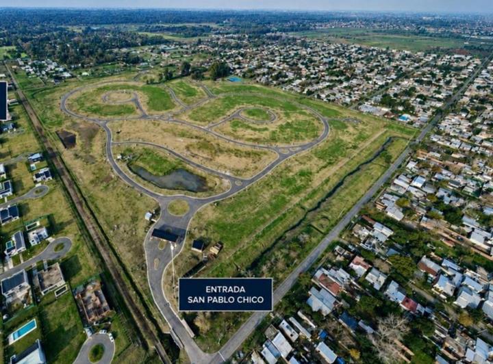 Terreno · 600m²