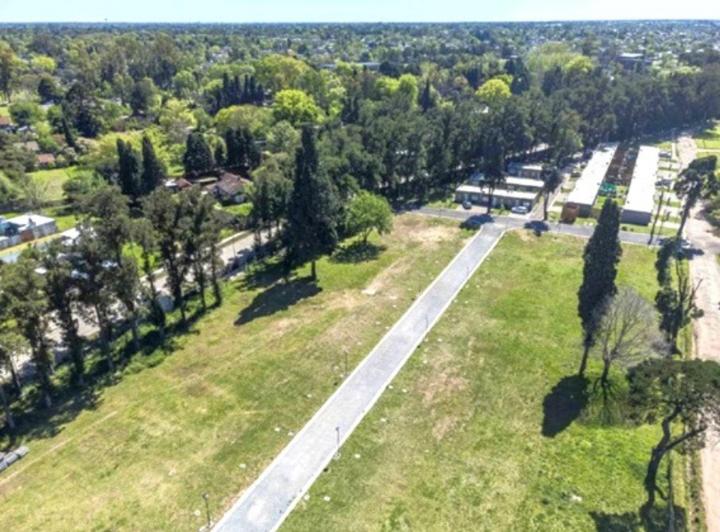 Terreno · 217m²