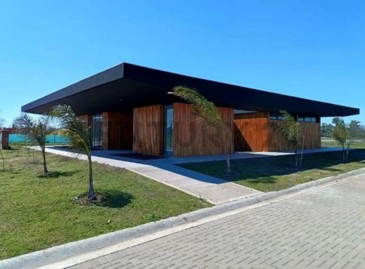 Terreno · 605m²