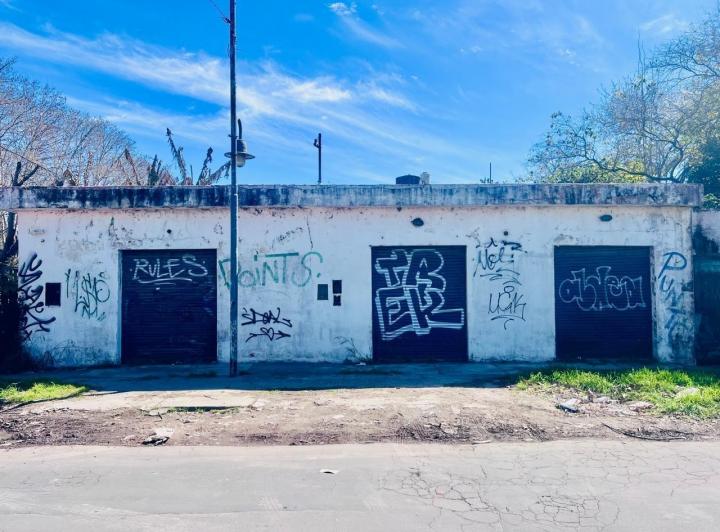 Terreno · 200m² · 5 Ambientes