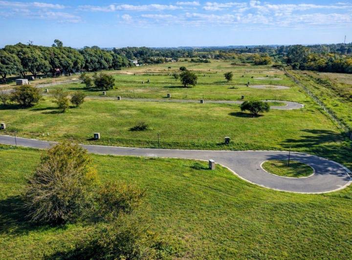 Terreno · 382m²