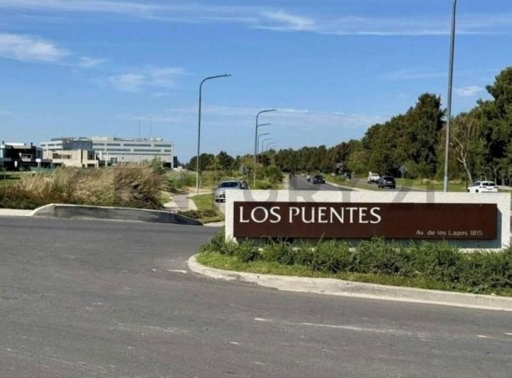 Terreno · 983m²