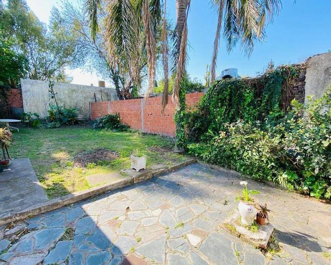 Terreno · 296m²