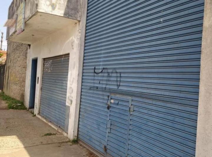 Local comercial · 97m² · 2 Ambientes · 8 Cocheras
