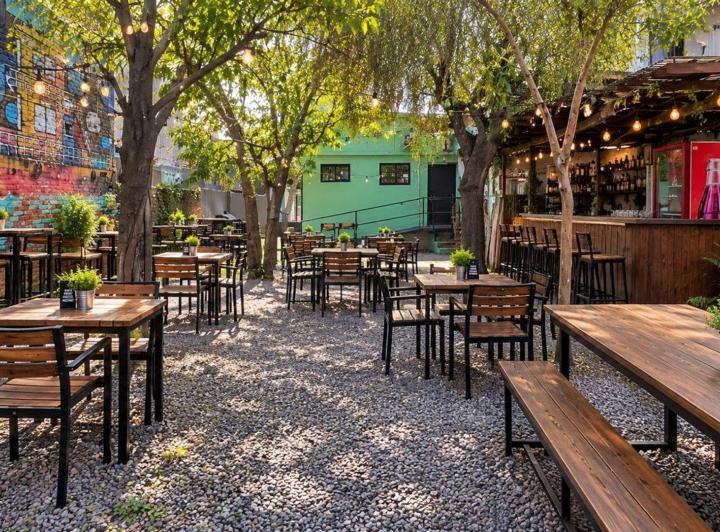 Local comercial · 150m² · 1 Cochera