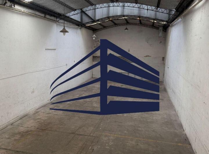 Bodega-Galpón · 375m²