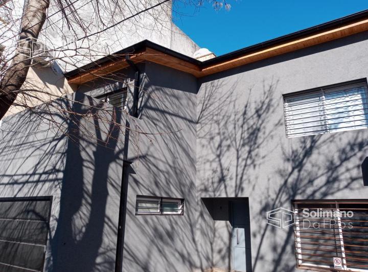 Casa · 140m² · 5 Ambientes · 2 Cocheras