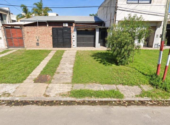 Casa · 187m² · 3 Ambientes · 1 Cochera