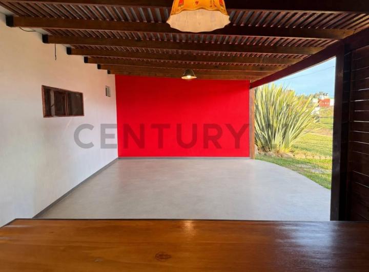 Casa · 83m² · 3 Ambientes · 2 Cocheras