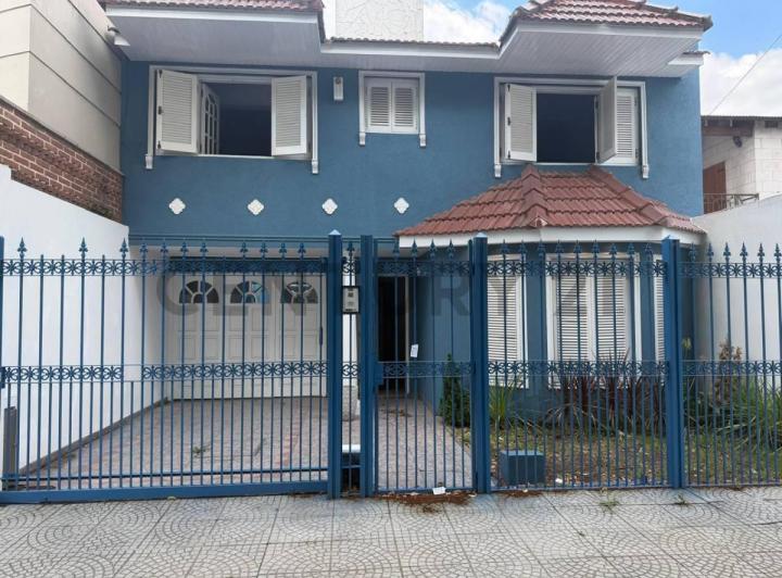 Casa · 286m² · 5 Ambientes · 3 Cocheras